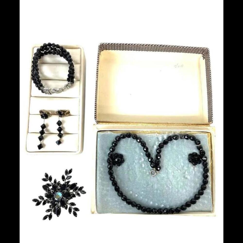1950s Vintage Black and Aurora Borealis Faceted Black Beads Jewelry Lot
